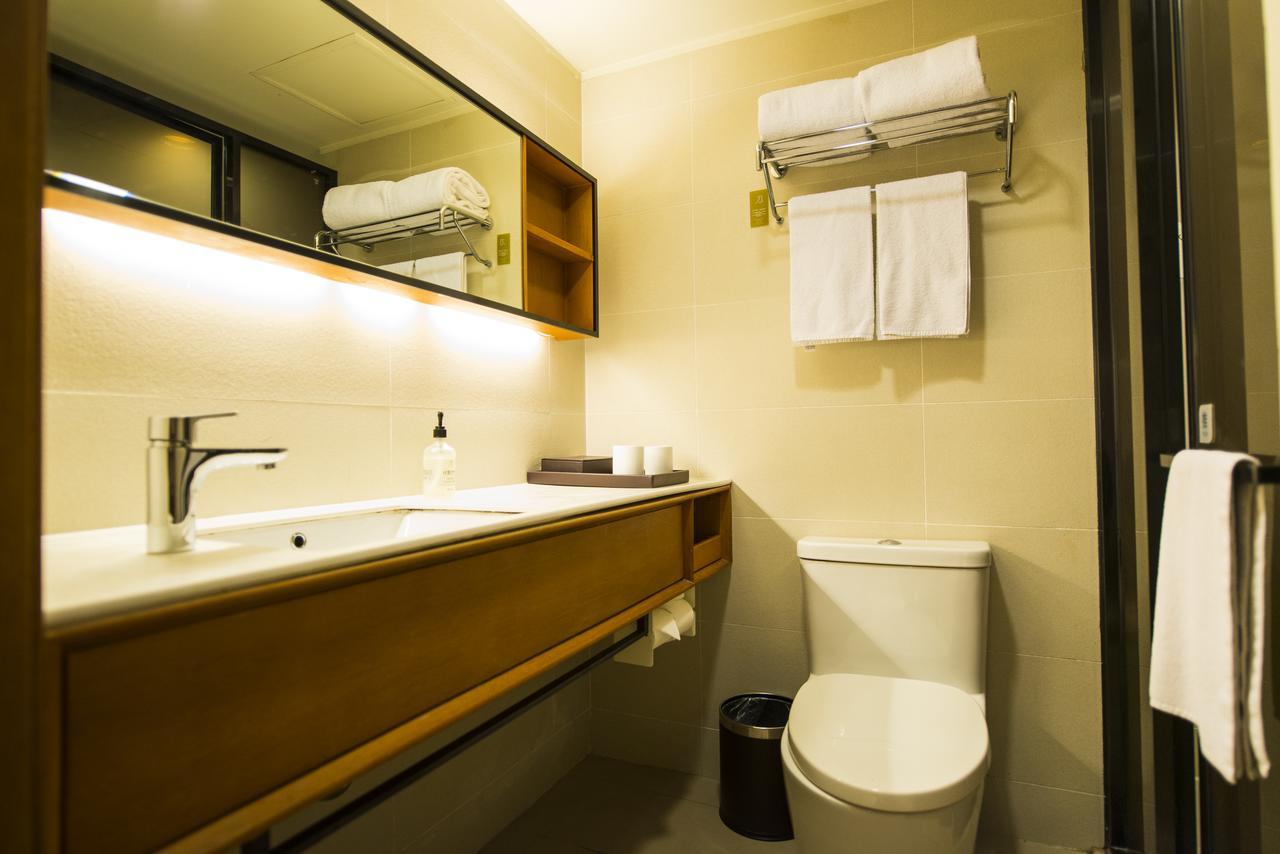 Ji Hotel Shanghai The Bund Tiantong Road Dış mekan fotoğraf